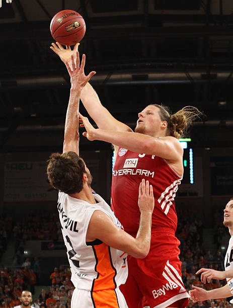 有条不紊的 有条不紊的